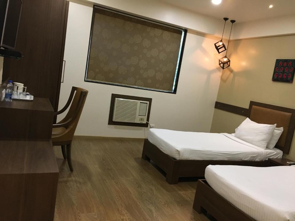 Room image 2